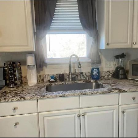 Charming Cottage Historic Falmouth Cape Cod Near Beach And Downtown 2Br 1Bath Deck Extérieur photo